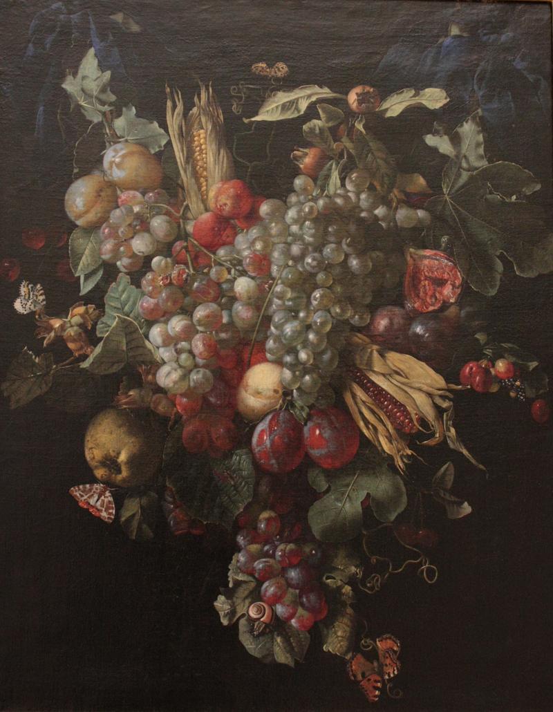 Fruit Garland label QS:Lfr,"Guirlande de fruits suspendue par des rubans"